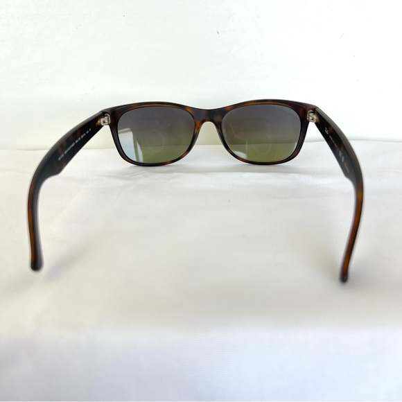 RAY-BAN Italy RB2132 New Wayfarer Tortoise Green Lens Gradient Polarize Sunglass - Picture 8 of 12